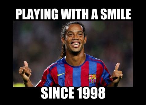 Ronaldinho Le Puso Fecha A Su Retiro Del F Tbol Y Estos Son Los Memes