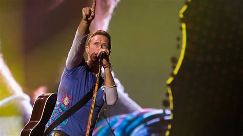 Volver Al Futuro Michael J Fox Toca Con Coldplay En NJ