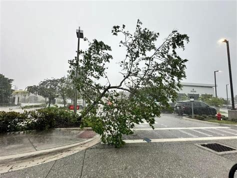 Confirmed Tornado Touches Down In Hobe Sound Jupiter Island Areas