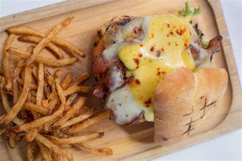 Home | Bistro J