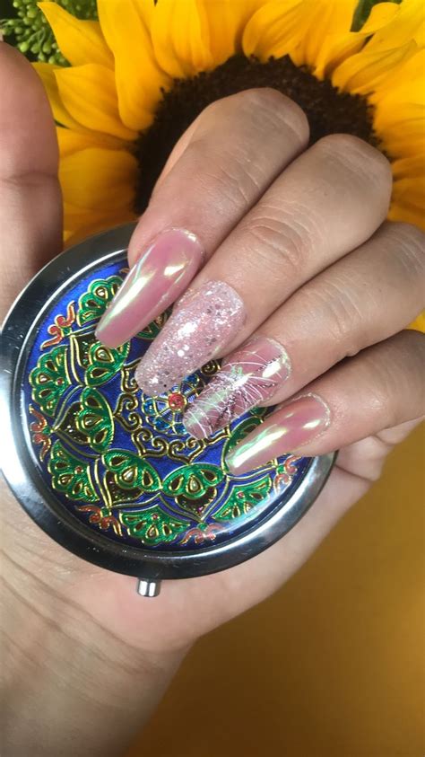 Acrylic nails nude with Boreal and Spider gel Uñas