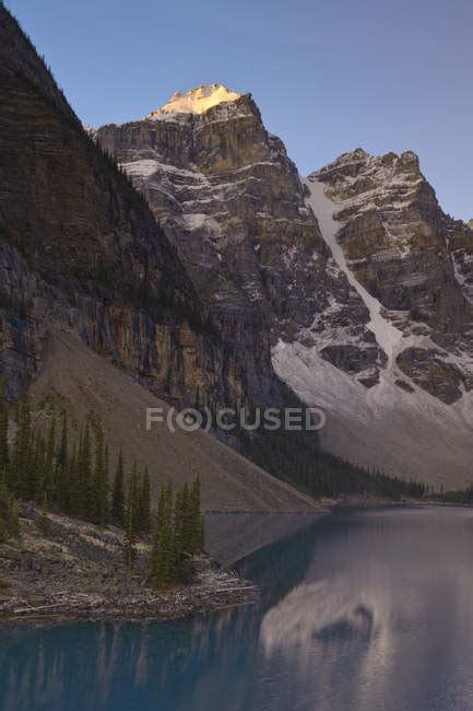 Sunrise At Moraine Lake With Mountain Reflection Valley Of Ten Peaks