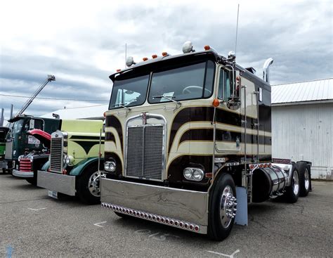 Kenworth Coe Semi Tractor Taken At The Aths Ohio Vintage Flickr