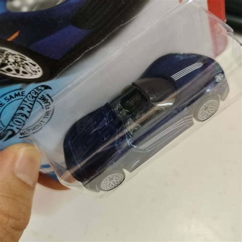 โมเดลรถเหล็ก Hotwheels Porsche 918 Spyder ลิขสิทธิ์แท้ ล้อยาง Sth