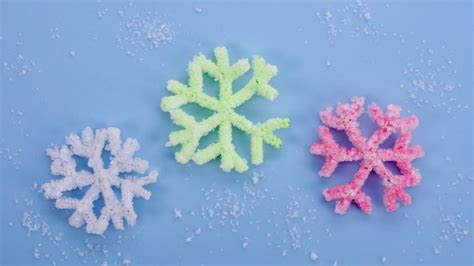 Crystal Snowflakes - Super Simple