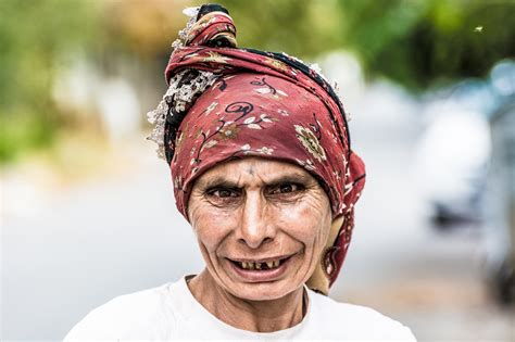 Classify gypsy woman