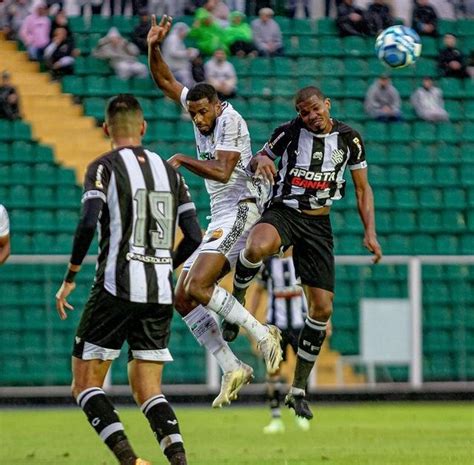 Fora de casa Botafogo PB bate Figueirense e se isola na vice liderança