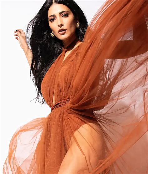 Top Shruti Haasan Hot Pics That Youve Never Seen Before