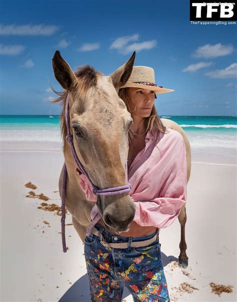 Elle Macpherson Ellemacpherson Nude OnlyFans Leaks Fappening FappeningBook