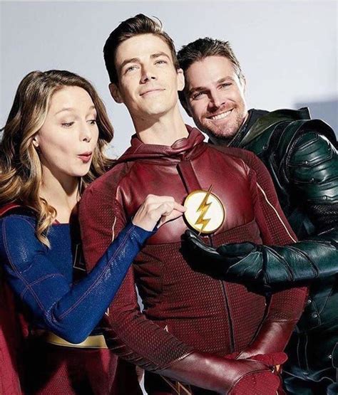 Stephen Amell Grant Gustin And Melissa Benoist Arrow Theflash