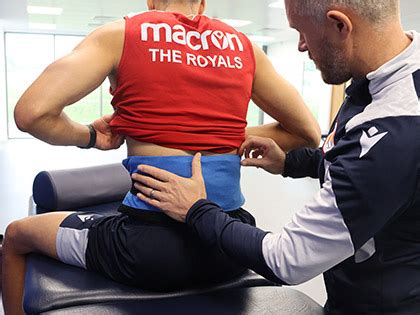 Physique Reusable Hot Cold Pack With Sleeve