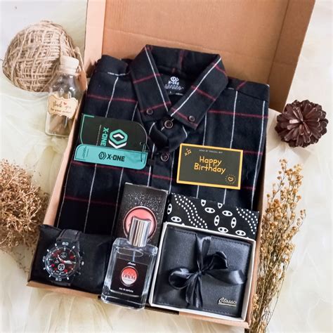 Hampers Kado Cowok Kemeja Flanel Kado Ulang Tahun Cowok Kece