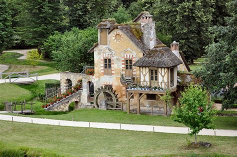 Moulin Du Hameau De La Reine Versailles Le De France France Cottage