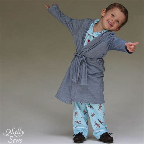 Tutorial Tuesday The Sleepy Robe With Free Sewing Pattern From Melly