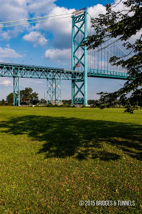 Ambassador Bridge - Bridges and Tunnels