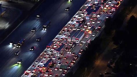 Fiery Crash On 5 Freeway At 170 Split In Sun Valley Shuts Down All