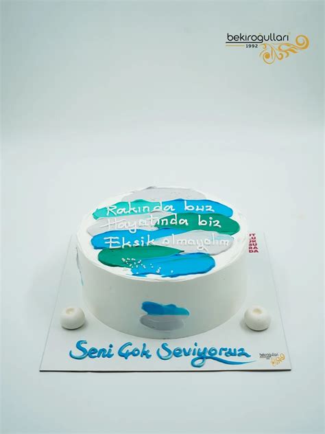 Mavi Ve Ye Il Naked Cake