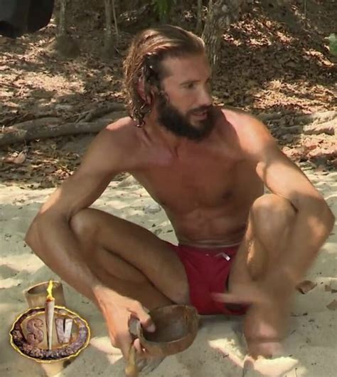 Artur Dainese Nudo Le Foto Hot Del Naufrago De L Isola Dei Famosi