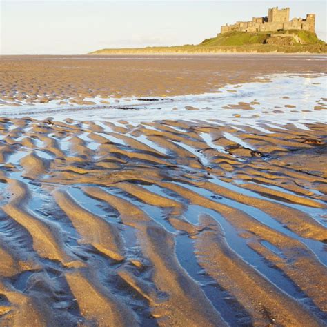 Coasts And Coastline Facts | Coastal Features | DK Find Out