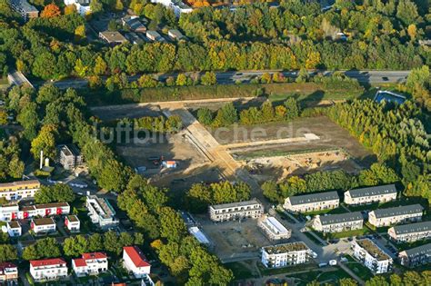 Hamburg von oben Herbstluftbild Baustelle mit Erschließungs und