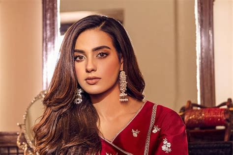 Top Romantic Pakistani Dramas Of Iqra Aziz From Raqeeb Se To Laaj