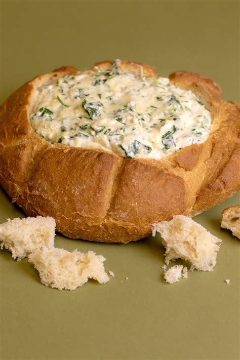 Bread Bowl Spinach Dip – Producers Dairy