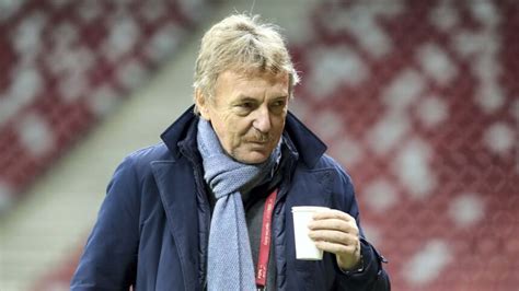 Zbigniew Boniek o murawie na PGE Narodowym Jesteśmy wściekli ale bezradni