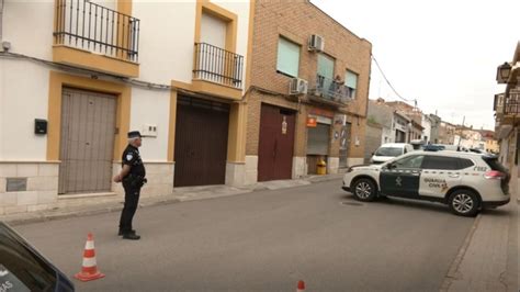 Detenido Un Hombre Tras Hallar Descuartizados A Su Mujer Y Sus Dos