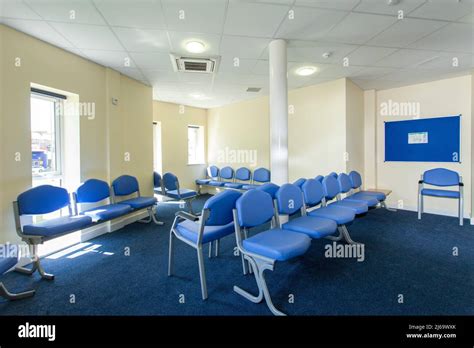 Waiting Room Doctors Hi Res Stock Photography And Images Alamy