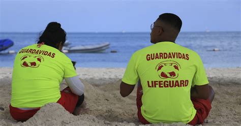 Cancún Playa Delfines zona de riesgo para bañistas inexpertos