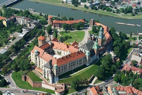 Tour Of Wawel Royal Hill Krakow Civitatis