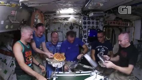 Astronautas Na Iss Preparam Pizzas Em Gravidade Zero Veja Vídeo