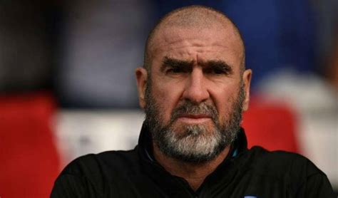 Eric Cantona entra en el Hall of Fame de Premier League ContraRéplica