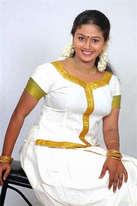 Beautiful Aunty Without Saree Hot Navel Boobs Photos Wallpapers Free