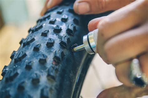 Dynaplug Review Tubeless Tire Repair BIKEPACKING