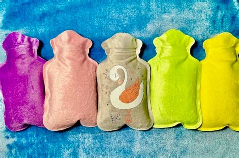 Lovely Cartoon Hand Po Warm Water Bottle Mini Hot Water Bottles Portable Hand Warmer Girls