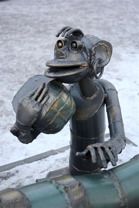 38 Попугаев