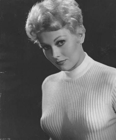 Kim Novak Classic Hollywood Classic Movie Stars Classic Actresses