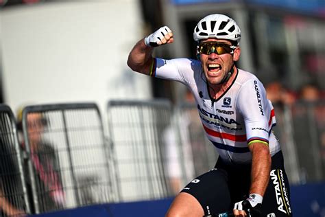 It S Not Over Yet Mark Cavendish To Race On In Target Tour De