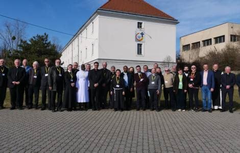 EUROPA HUNGRÍA El anuncio del Evangelio engendra la Iglesia