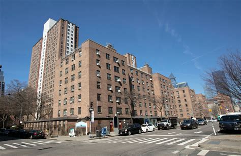 NYCHA resists pressure from elected officials to halt relocation of