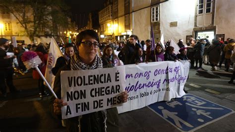 Santiago Clama Contra La Violencia Machista Non Son Arrebatos Son