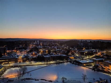 Library Sunrise : r/umass