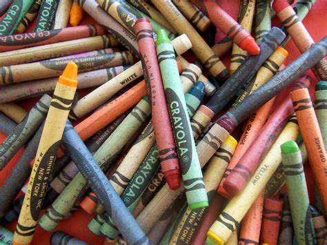 Lot Of Vintage Crayons Crayon Recycled Art Toy Collection