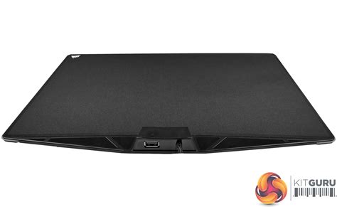 Corsair MM800C RGB POLARIS Pad-Cloth Edition w/ Corsair Glaive | KitGuru