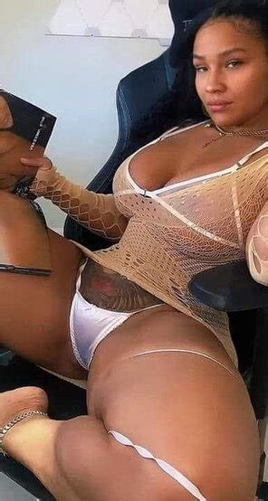 Karina Flores Perfect Natural Body Porn Pic