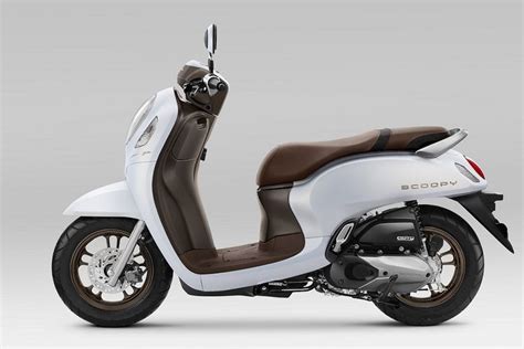 10 Pilihan Motor Mirip Vespa Paling Kece