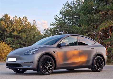 Tesla Model Y 2021 Long Range Image To U