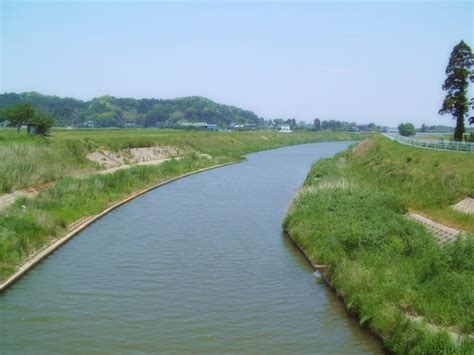 田舎の用水路 川・滝・水路のフリー写真素材 無料画像011