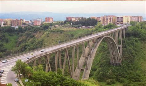 The Viadotto Morandi Bridge Connects Catanzaro City S Two Sections And